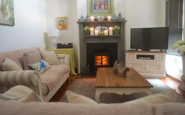Westbury Cottage B & B