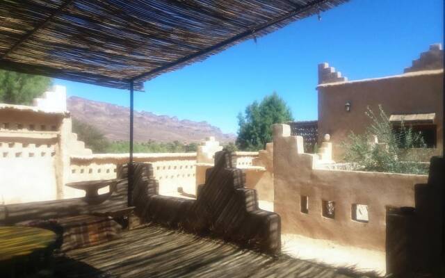 Отель Auberge Ouriz вид на фасад