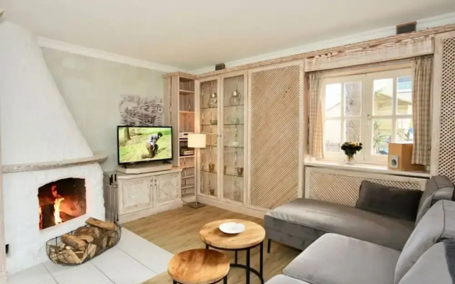 Strandhuus Modern Retreat