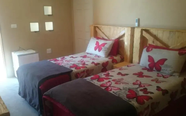 Montanique Lodge