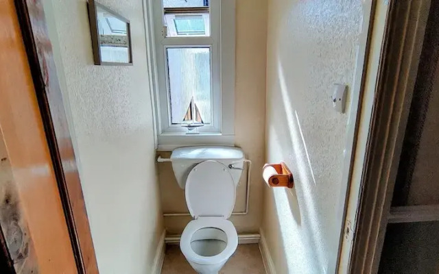 Rhubarb Terrace on the Coast - Sleeps 1-6