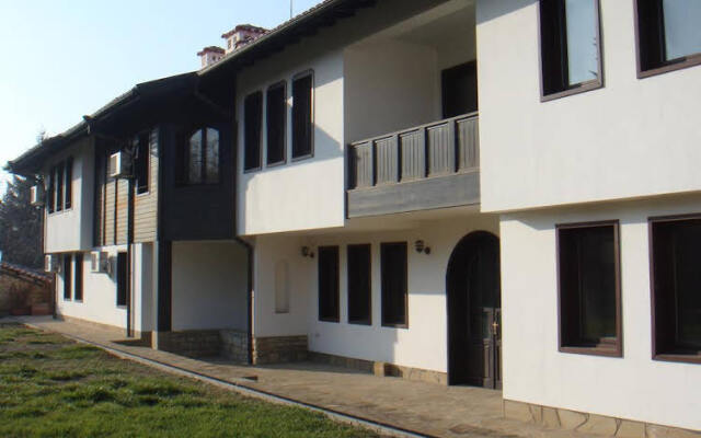 Hotel Maraya Велико Тырново вид на фасад