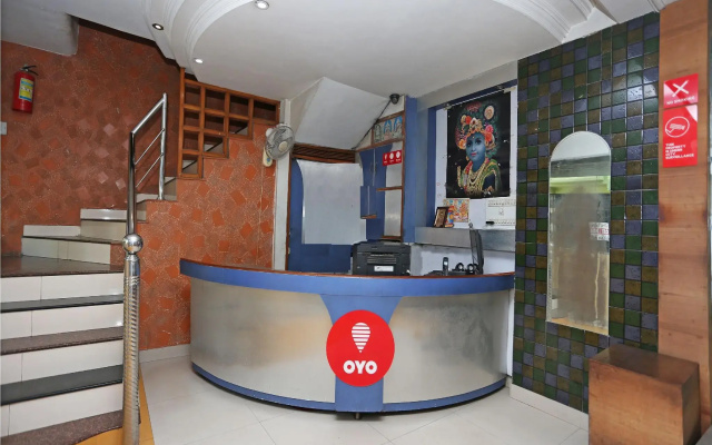 OYO 4406 Hotel Arya Palace