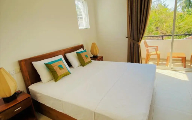 Srimadis Villa near Airport / Negombo