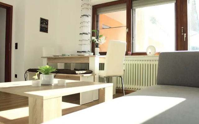 FEWO Angela - Haus Kapf
