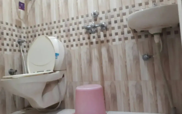 StayGuru Usha Residency