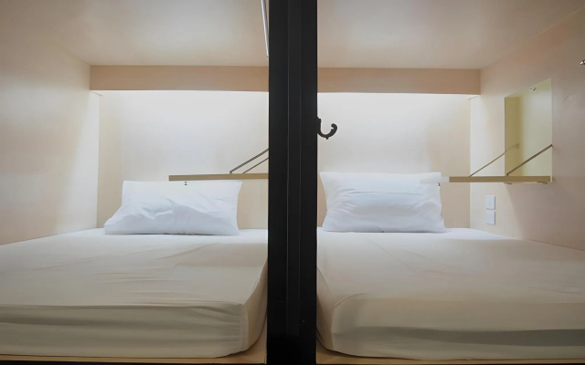 Lamurr Sukhumvit 41 - Hostel