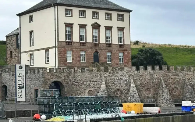 Seaside Lodge Retreat in Eyemouth