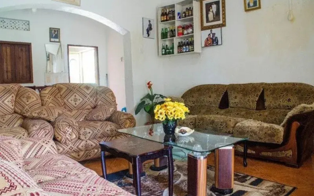Efrazi Motel