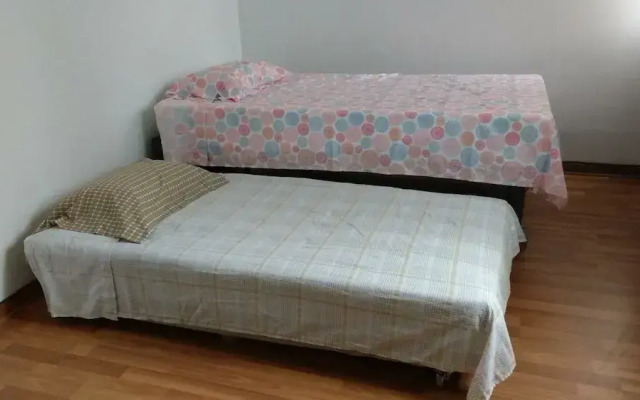 Room Close to the Beach