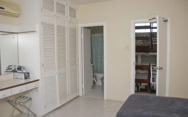 Beautiful Three Bedroom Beachfront Villa