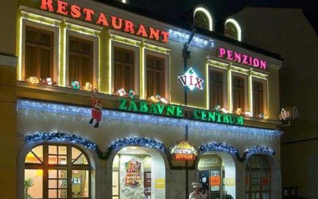 Отель Vix Restaurant Словакия, Жилина - отзывы, цены и фото номеров - забронировать отель Vix Restaurant онлайн вид на фасад