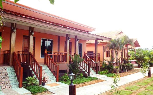 Отель Lanta Riviera Villa Resort Ланта вид на фасад
