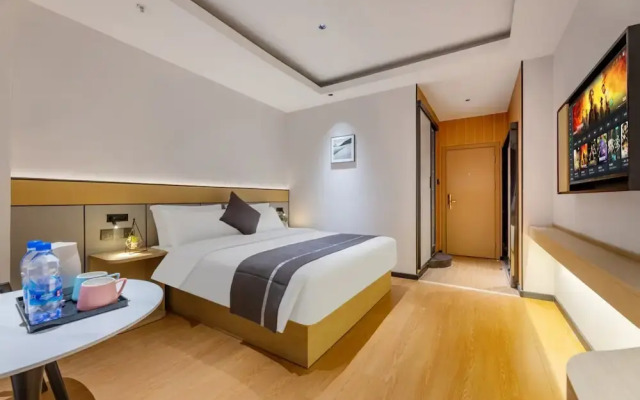 Star Season Hotel