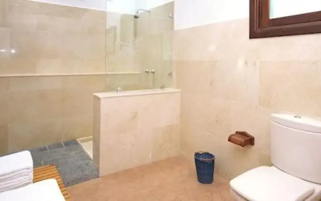 Villa - 3 Bedrooms with Pool - 102782