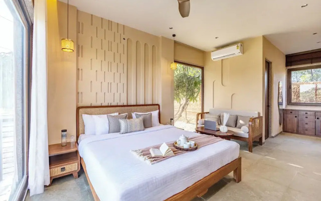 ELIVAAS Cows & Cuddles 4 BHK