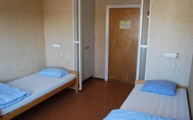 STF Ljungskile Folkhögskola Hostel and Hotel