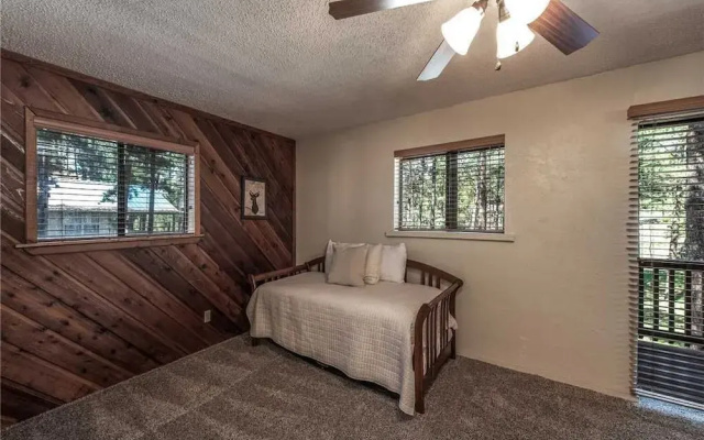 Lehrs Lair - Five Bedroom Cabin