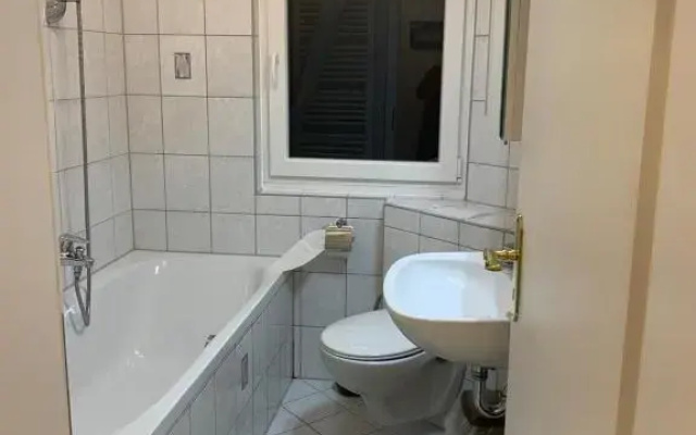 Moderne 2 Zimmer Wohnung mit Vollausstattung
