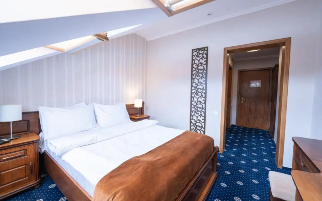 Hotel Ski & Sky