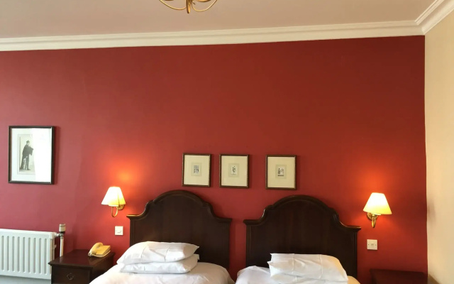 Green Dragon Hotel