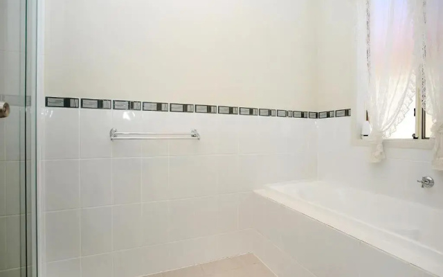 All Seasons Port Elliot Holiday House