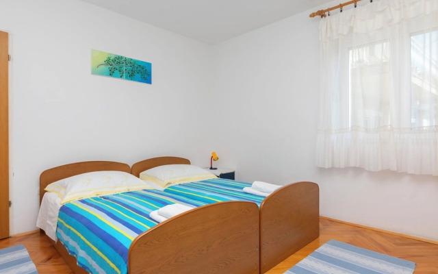 Apartments Zdravko