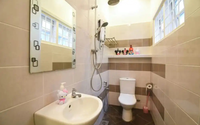 DaHong Theme House