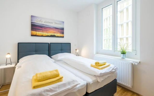 FeelGood Apartments SmartLiving | contactless check-in