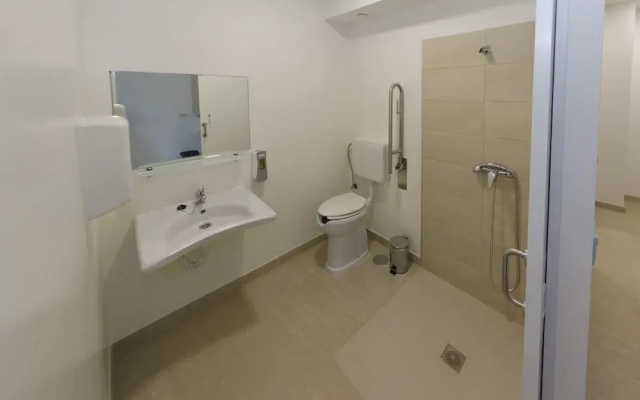 La Fabrica Urban Hostel