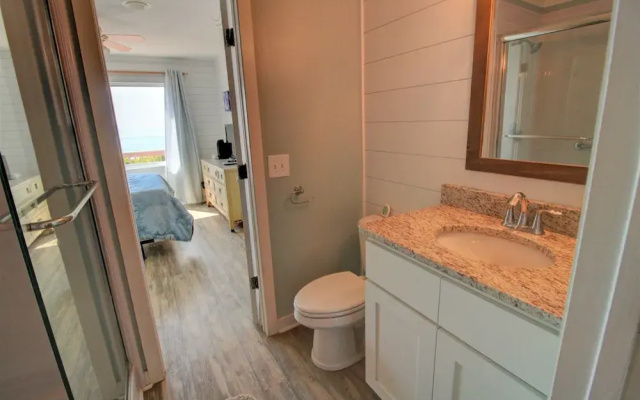 Pelican Perch by Topsail Realty