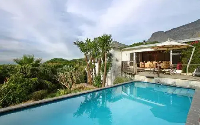 Cape Paradise Lodge
