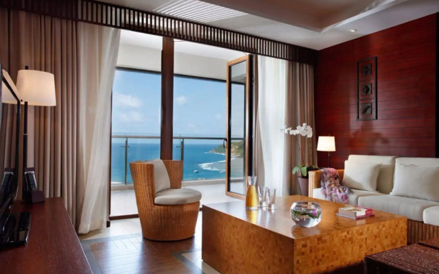Serenity Coast All Suite Resort Sanya