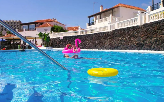 Apartment in Paraiso Royal