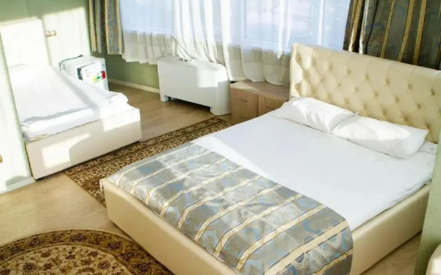 Royal M Hotel