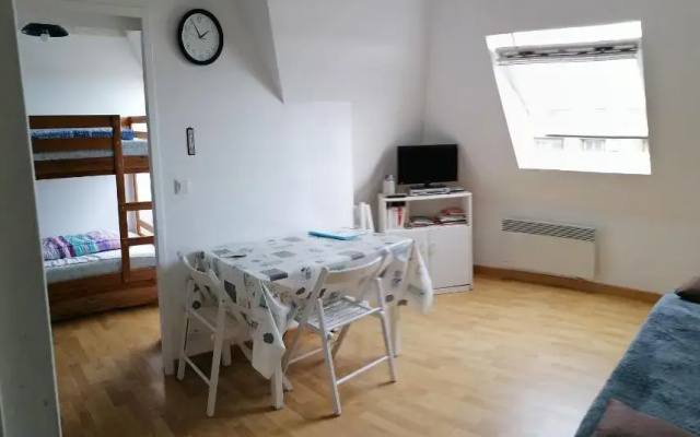 Bel appartement T2 150m plage et tous commerces