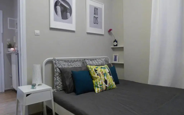 Your stay next to Acropolis!