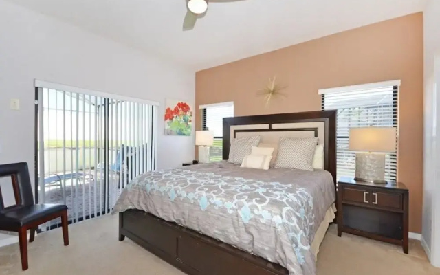 Happy Daze 4 Bedroom Home by RedAwning
