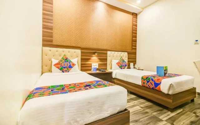 Fabhotel Axis International