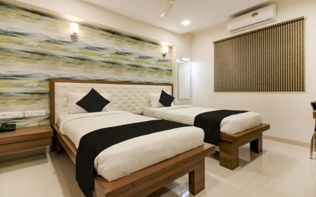 Hotel Vrushali Inn