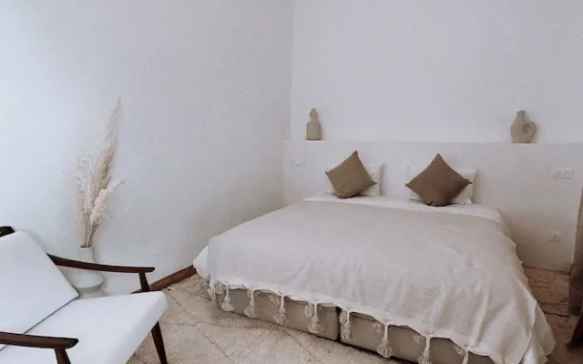 Riad Solila