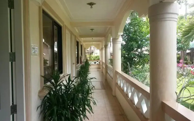 Raymen Beach Resort