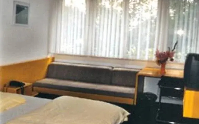 Hotel Garni Home