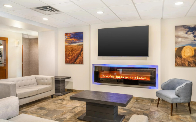 Best Western Plus Service Inn & Suites