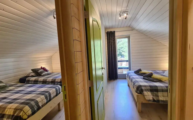 Chalet Near Durbuy With Garden & BBQ