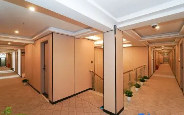 Yixin Hotel (Expo Yuanqiantan Branch)