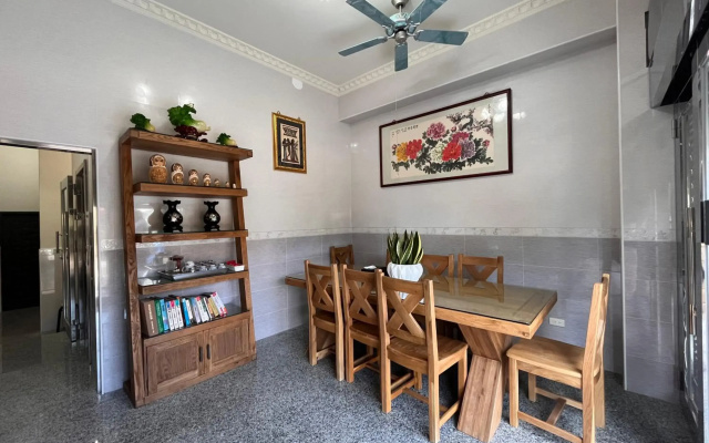 Fish House Homestay