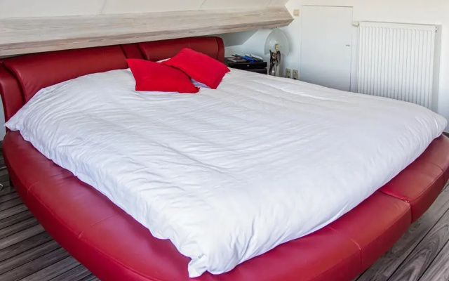 Stunning Home in Diksmuide With Wifi and 1 Bedrooms