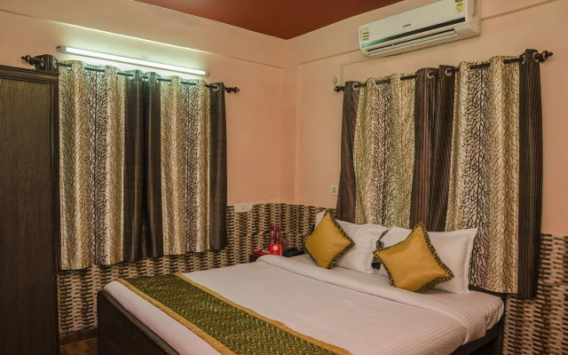 Western Enclave by OYO Rooms