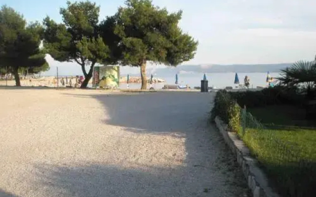 Oli - R6(2) in Crikvenica